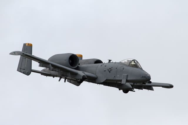  - Twin-engine aircraft