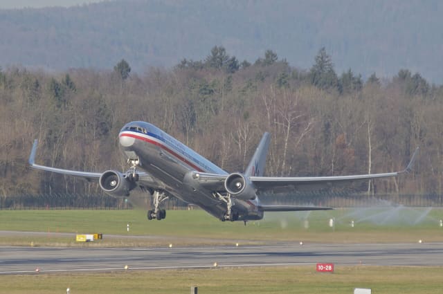 N381AN - Boeing