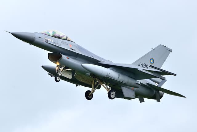  - Single-engine aircraft