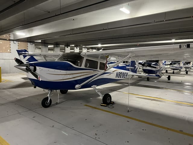 N828ER - Aircraft