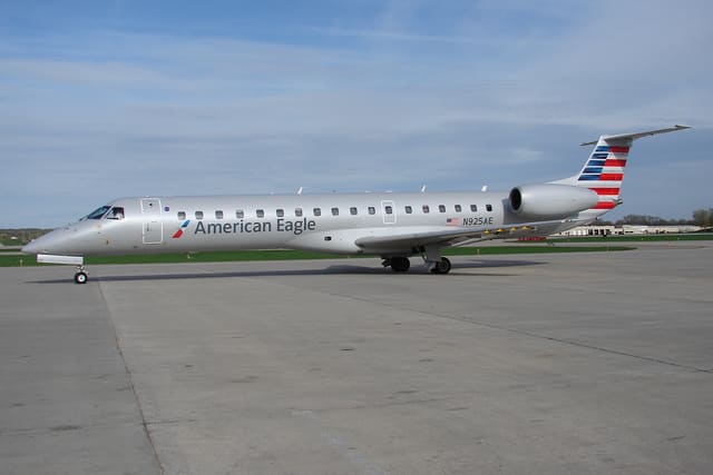 N925AE - Embraer