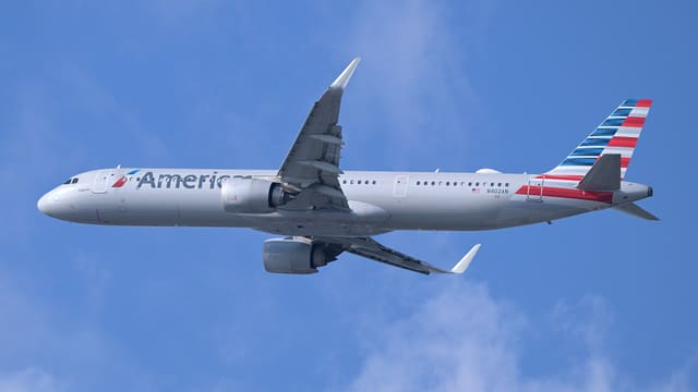 N402AN - Airbus