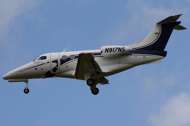 N917NS - Embraer