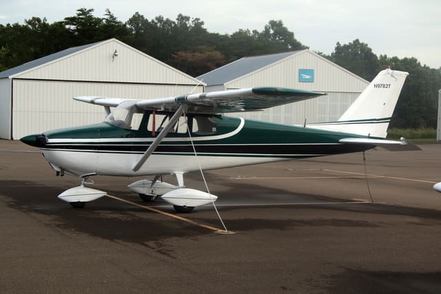 N9782T - Single-engine aircraft