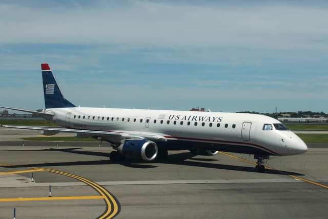 N954UW - Embraer