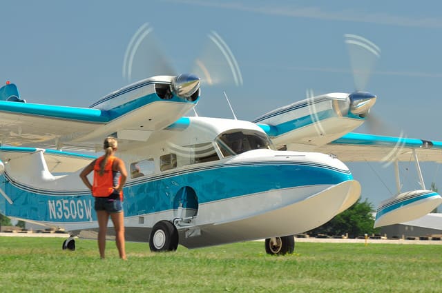 N350GW - Twin-engine aircraft