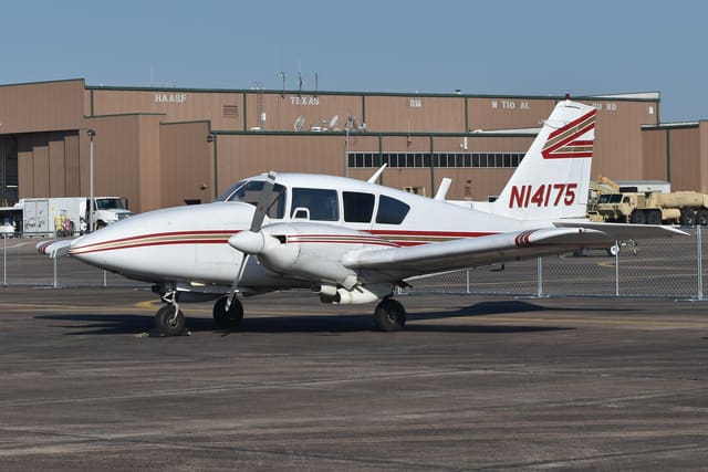 N14175 - Piper