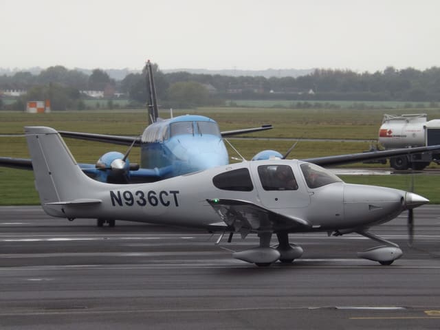 N936CT - Cirrus