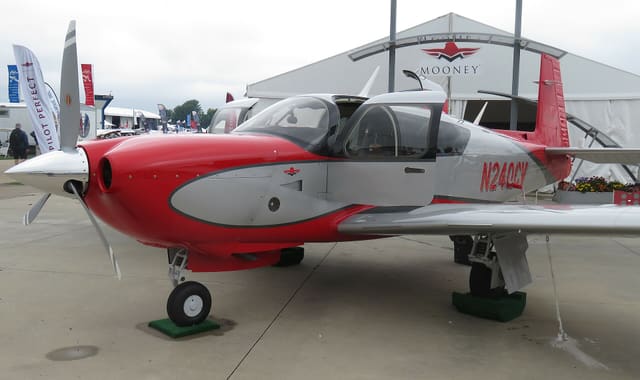 N240CV - Mooney
