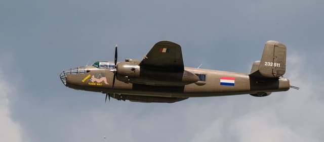  - Twin-engine aircraft