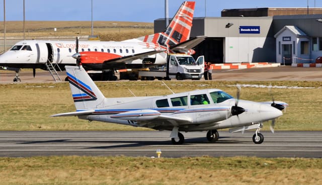 N4297A - Twin-engine aircraft