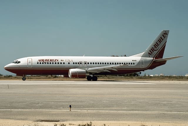 N11AB - Boeing