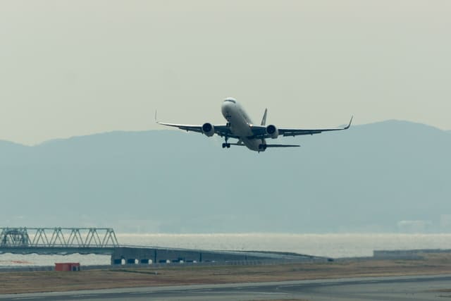 N351UP - Twin-engine aircraft