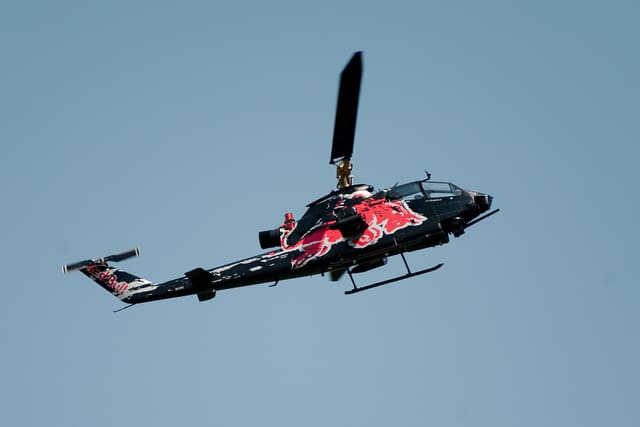 N11FX - Helicopter