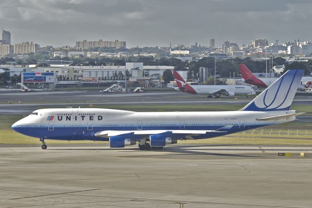 N174UA - Boeing