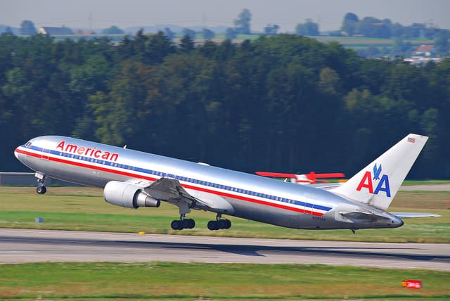 N393AN - Boeing