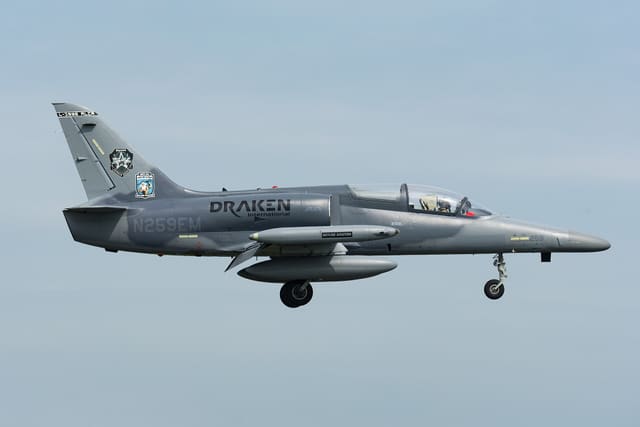 N259EM - Aircraft
