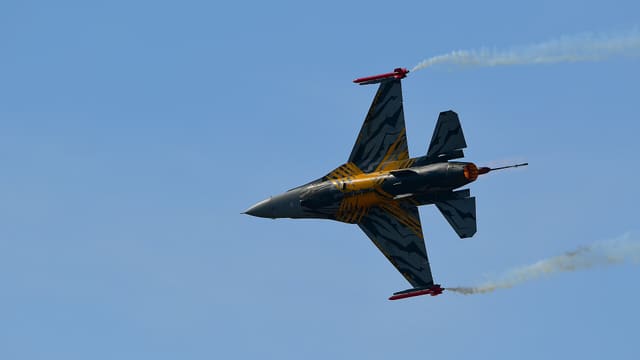  - Single-engine aircraft
