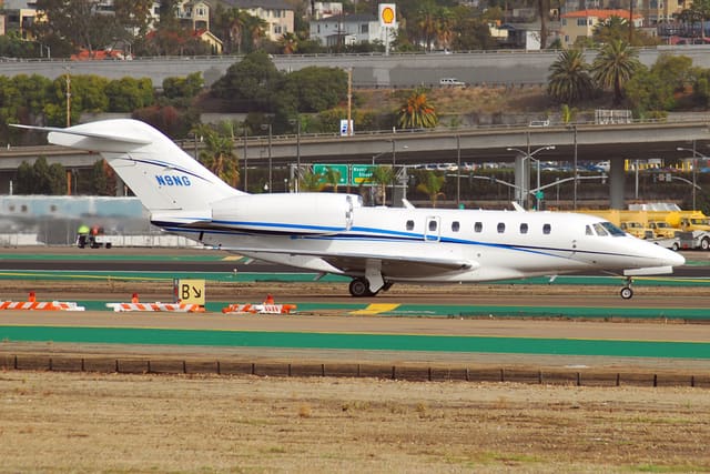 N9NG - Business jet