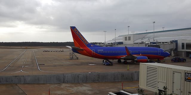 N390SW - Twin-engine aircraft