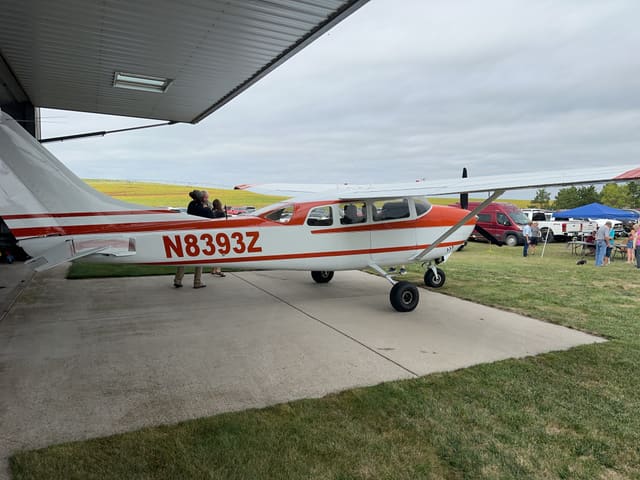 N8393Z - Cessna 210-5(205)