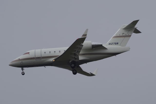 N127SR - Business jet