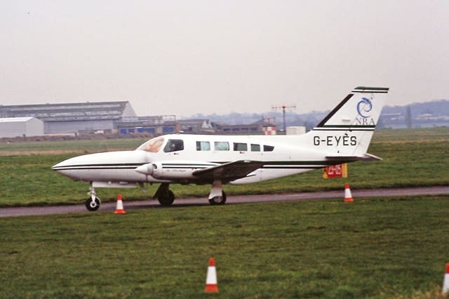 G-EYES - Piper