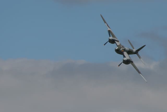  - De Havilland