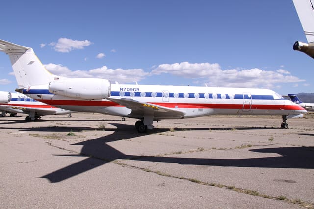 N709GB - Business jet
