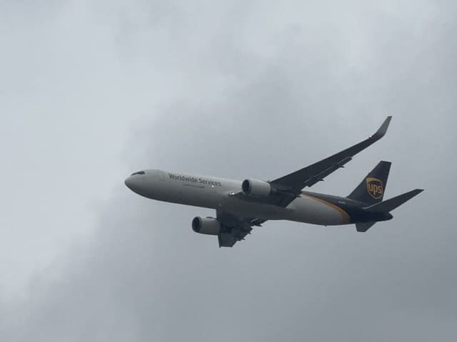 N335UP - Boeing