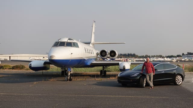 N725MK - Business jet