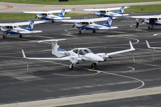 N315ER - Diamond