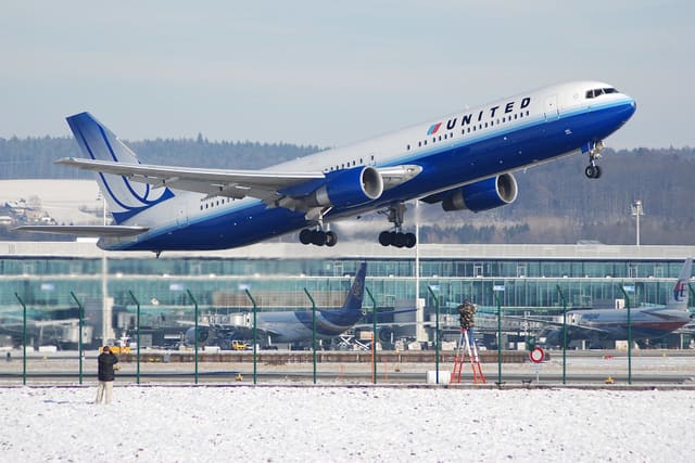 N662UA - Boeing