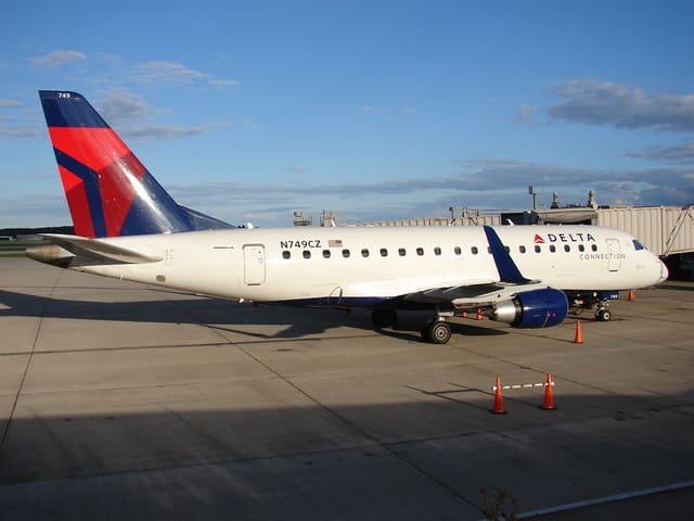 N749CZ - Embraer