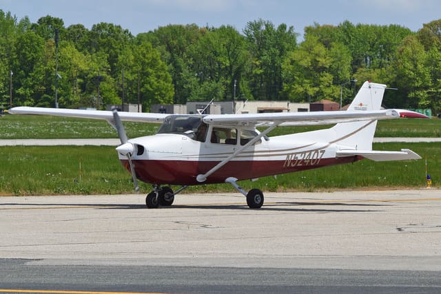 N52407 - Cessna