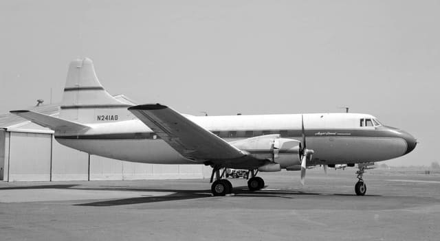 N241AG - Twin-engine aircraft