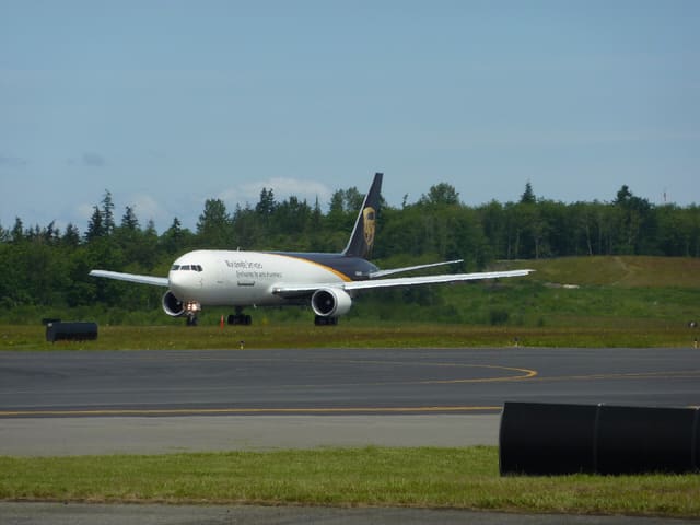N340UP - Boeing