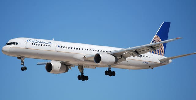 N75858 - Boeing