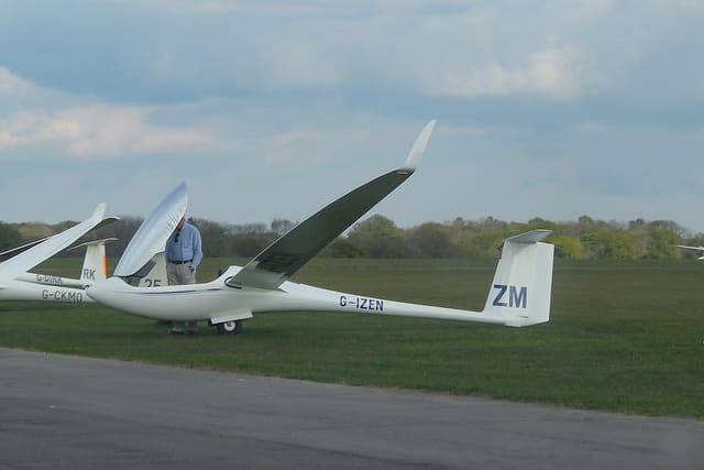 G-IZEN - Glider