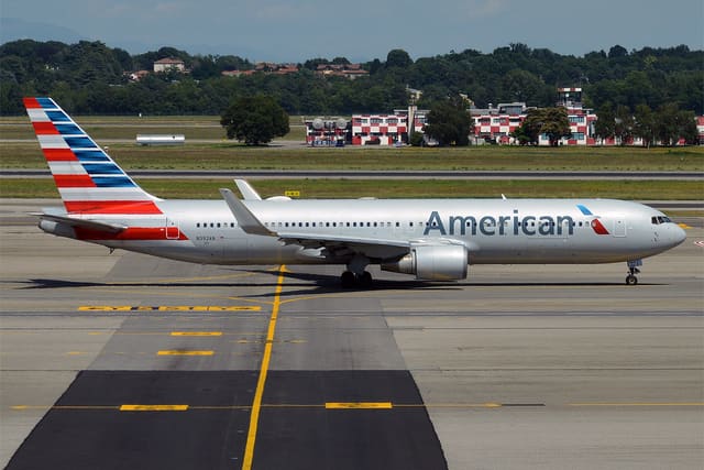 N392AN - Boeing