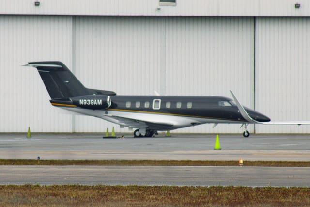 N939AM - Business jet