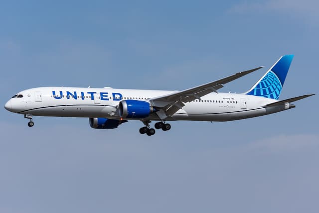 N24976 - Boeing