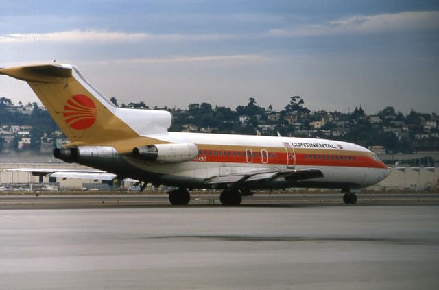 N40490 - Aircraft
