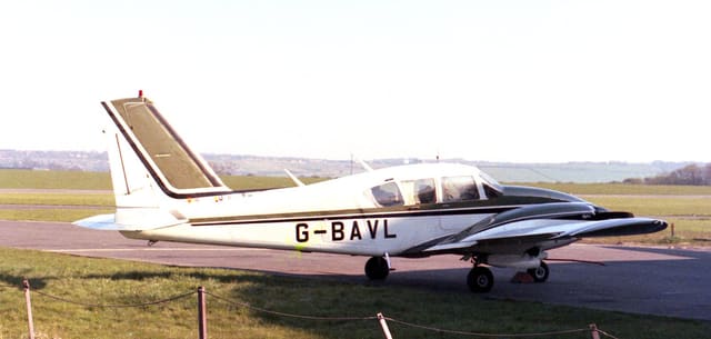 G-BAVL - Piper