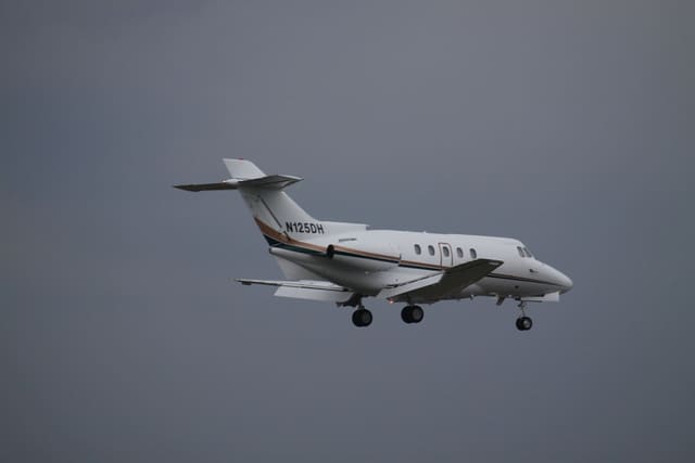N125DH - Business jet