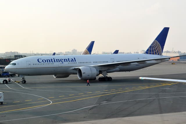 N78009 - Boeing