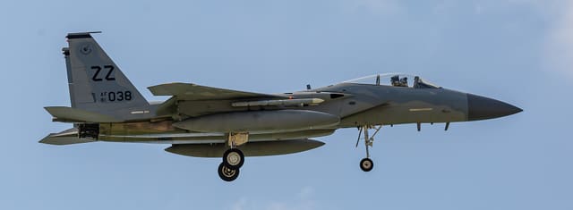  - Twin-engine aircraft