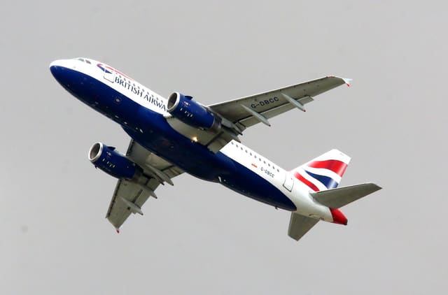 G-DBCC - Twin-engine aircraft