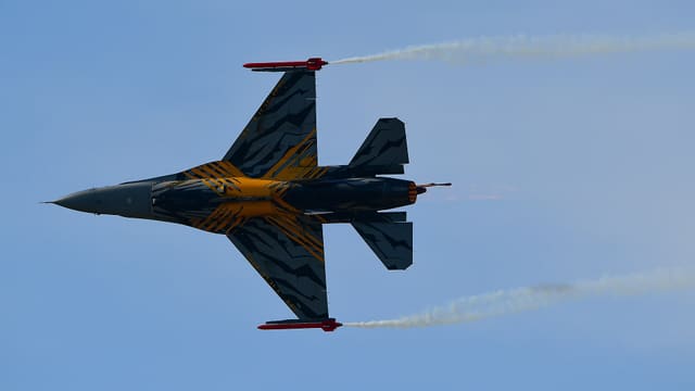  - Single-engine aircraft