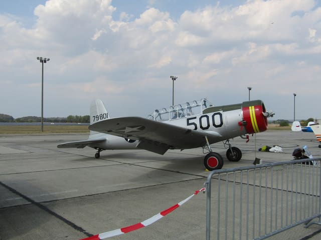 N71502 - Warbird